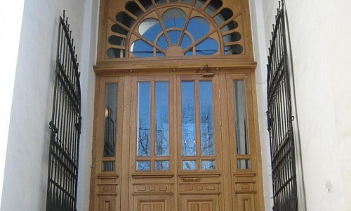 Окна и двери (образует блок)